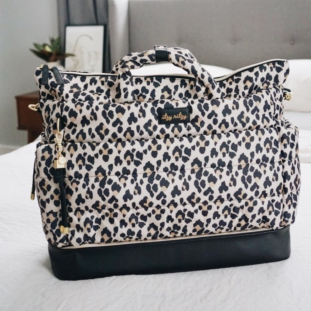 Dream Weekender™ Diaper Bag Itzy Ritzy Leopard