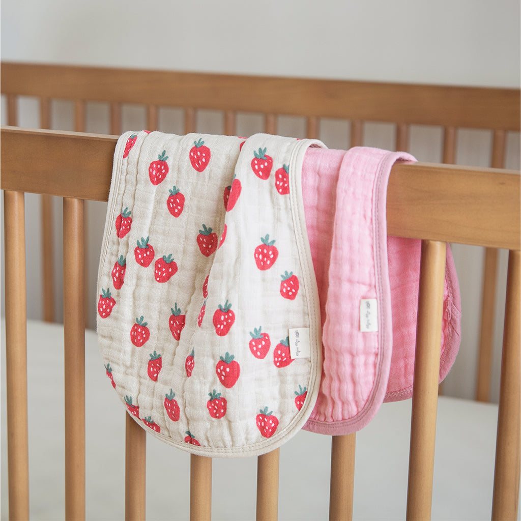 Itzy Burp Cloths™ Strawberries & Cream