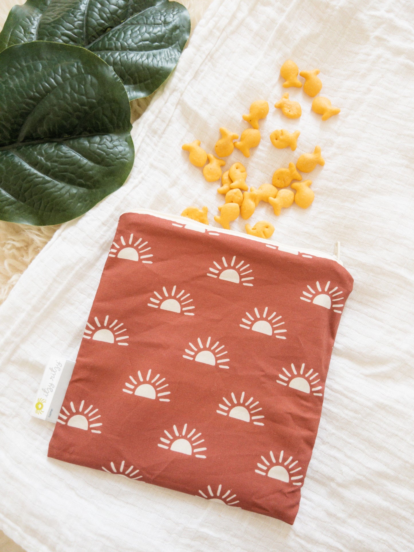 Snack Happens™ Reusable Snack and Everything Bag Travel (Gear & Travel) Itzy Ritzy 