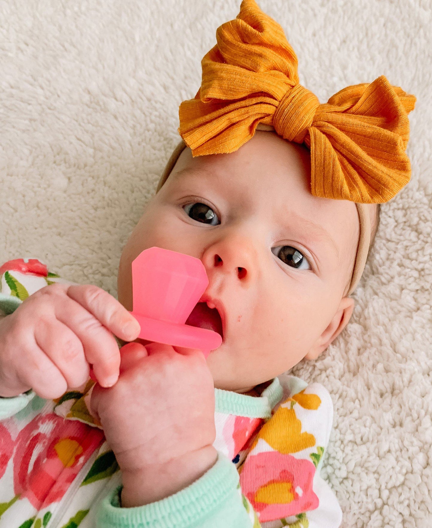 FINAL SALE: Teensy Teether™ - Soothing Silicone Teether Teethers Itzy Ritzy 