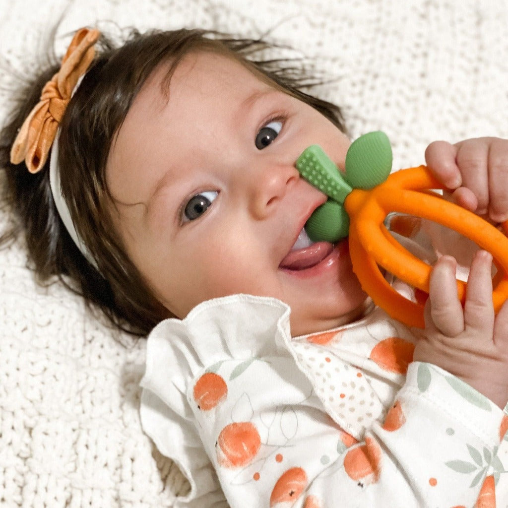 Itzy ritzy lemon store teether